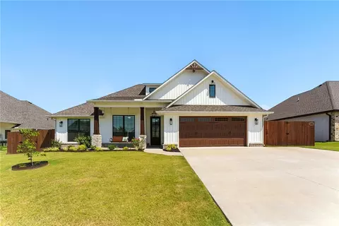1902 Tull Dr, Pea Ridge, AR 72751