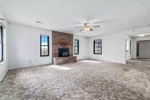 832 Klenc Rd, Springdale, AR 72762 photo 12