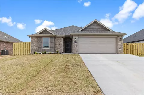 1100 Calla Lily Ave, Lowell, AR 72745