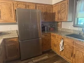 Kitchen - 1611 May Ln # A, Harrison, AR 72601 photo 2 of 3