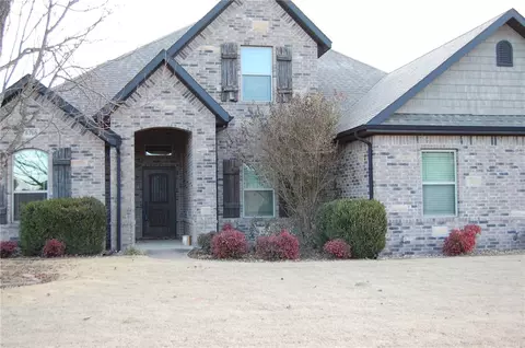 5705 S 63rd St, Rogers, AR 72758