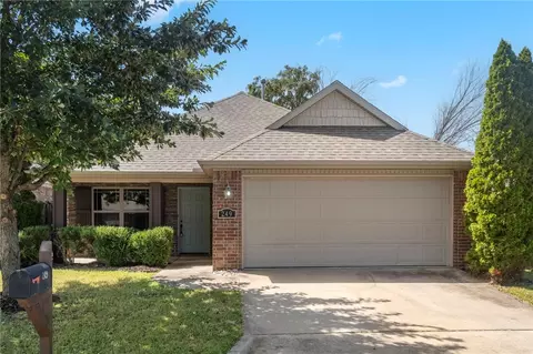 249 E Madrid St, Fayetteville, AR 72703