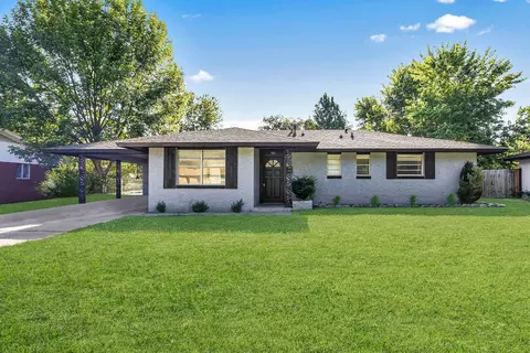 901 Sherman St, Springdale, AR 72764