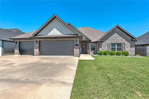310 Ceola Ave, Springdale, AR 72762