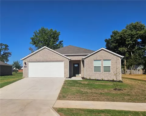 545 Arizona St, Farmington, AR 72730