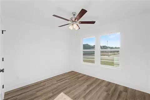 Bedroom - 210 Ryker Rdg, Centerton, AR 72719 photo 2 of 7