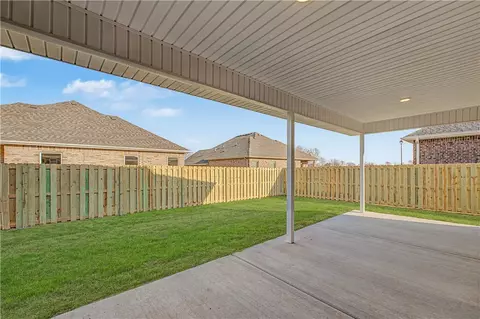 Exterior - 210 Ryker Rdg, Centerton, AR 72719 photo 7 of 7