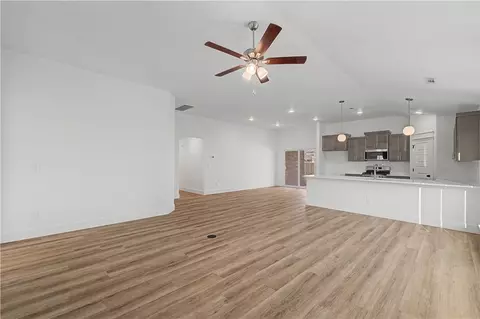 Living - 210 Ryker Rdg, Centerton, AR 72719 photo 7 of 9