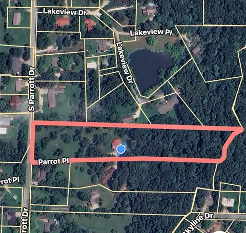601 Parrott Dr, Huntsville, AR 72740