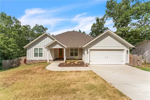 36 Headley Dr, Bella Vista, AR 72714