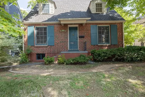 204 East Ave, Fayetteville, AR 72701