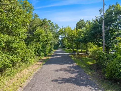 000 Ridge Ln, London, AR 72847