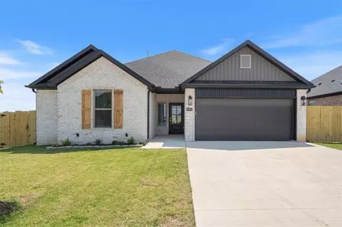 6911 SW Basswood Ave, Bentonville, AR 72713