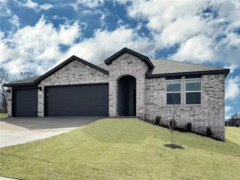 422 Maya St, Prairie Grove, AR 72753