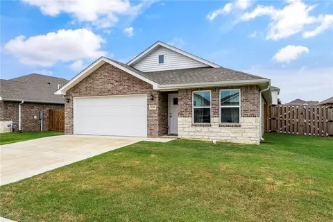 2130 Wildflower Dr, Centerton, AR 72719