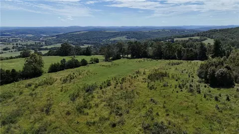 001 Madison 6060, Huntsville, AR 72740