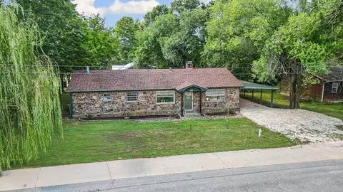 211 Boston St, Prairie Grove, AR 72753