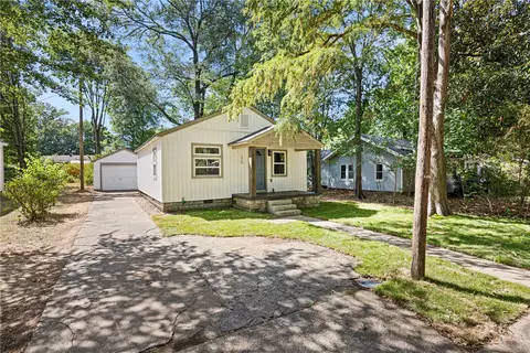 1219 N Boston Pl, Russellville, AR 72801