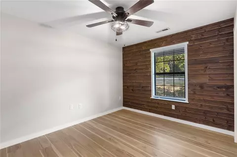 Bedroom - 891 Callihan Loop, Tontitown, AR 72762 photo 5 of 6