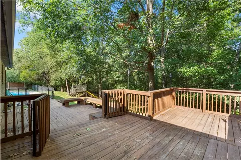 Exterior - 891 Callihan Loop, Tontitown, AR 72762 photo 4 of 8