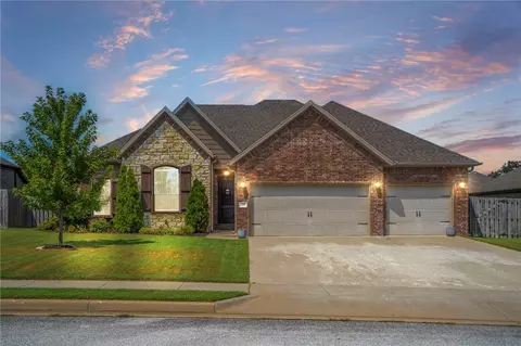 Exterior - 241 Cisterna Dr, Centerton, AR 72719 photo 2 of 4