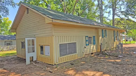 Exterior - 1008 Vine St, Paris, AR 72855 photo 3 of 4