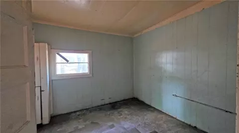 Bedroom - 1008 Vine St, Paris, AR 72855 photo 2 of 3