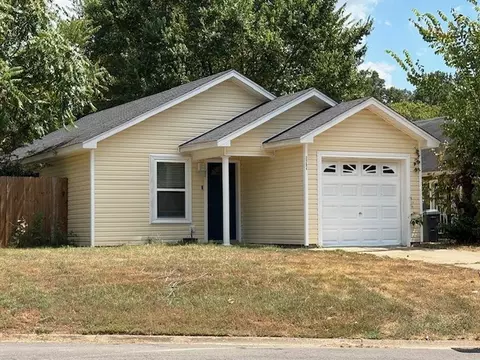 2204 S Ithaca Cv, Russellville, AR 72802