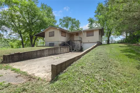 Exterior - 1700 Silver Valley Rd, Harrison, AR 72601 photo 10 of 11