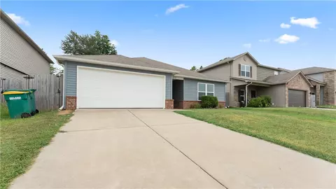 Exterior - 210 E Kara Ln, Rogers, AR 72758 photo 6 of 6