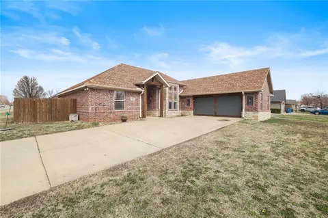 3604 SW Briar Creek Ave, Bentonville, AR 72713