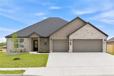 4773 Farmhouse St, Springdale, AR 72762