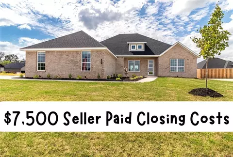363 N Mantegani Rd, Springdale, AR 72762
