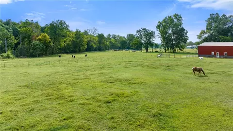 1571 Center St, Highfill, AR 72734