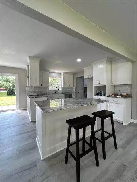Kitchen - 1703 Walden Dr, Ozark, AR 72949 photo 5 of 6