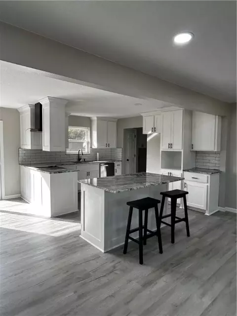 1703 Walden Dr, Ozark, AR 72949