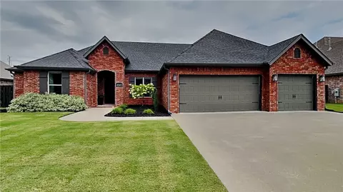 4503 W Canopy Meadows Dr, Rogers, AR 72758