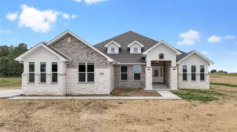9213 Digby Dr, Gentry, AR 72734