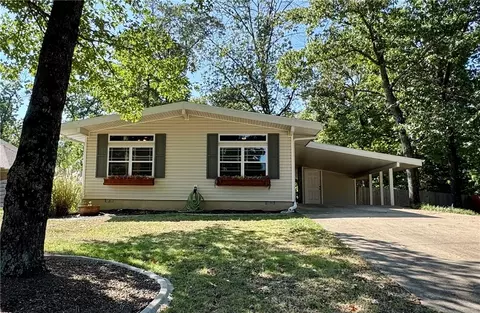 12 Brierfield Ln, Bella Vista, AR 72714