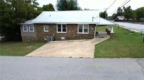 Exterior - 514 W Clark, Jasper, AR 72641 photo 6 of 7