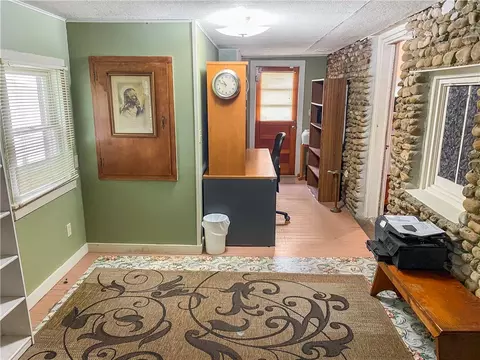 Entry Way - 514 W Clark, Jasper, AR 72641 photo 4 of 4