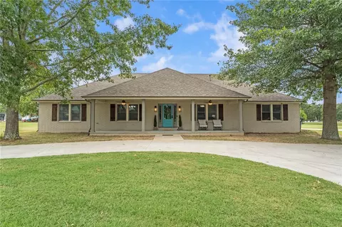 1620 Elm Springs Rd, Springdale, AR 72762