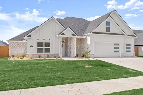 401 Bronco St, Centerton, AR 72719