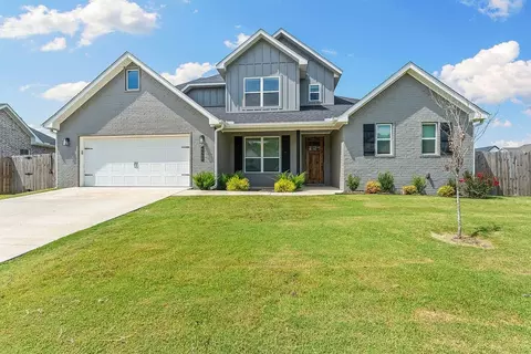 4500 Bison St, Bentonville, AR 72713