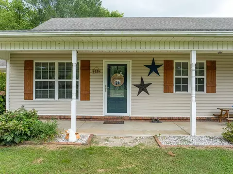 4726 Furry Rd, Van Buren, AR 72956
