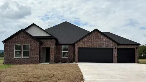 3016 Hattie Ln, Springdale, AR 72745