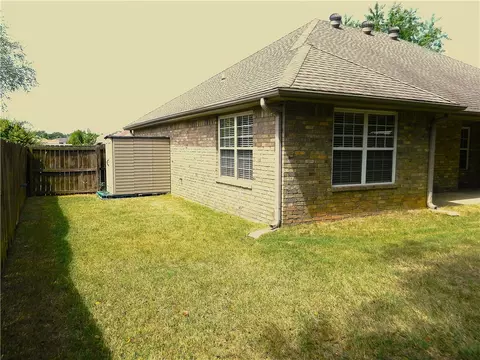 313 Eclipse St, Lowell, AR 72745 photo 24