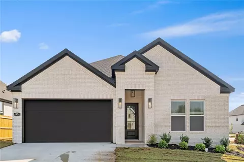 4934 N Delta Ave, Fayetteville, AR 72764