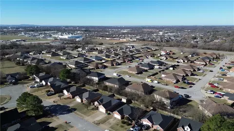 View/Area - 1253 Apache Trl, Springdale, AR 72764 photo 5 of 6
