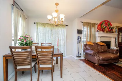 Dining - 1253 Apache Trl, Springdale, AR 72764 photo 1 of 2